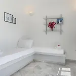 Country House Apartments 3*