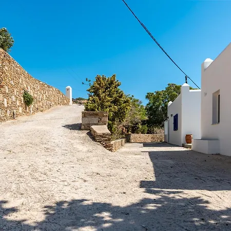 Country House Apartments 招待所 3*