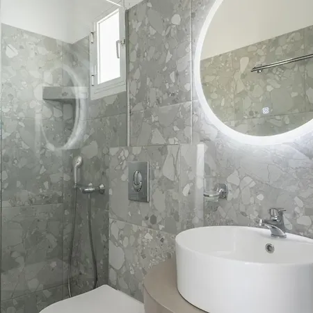 Country House Apartments 3*