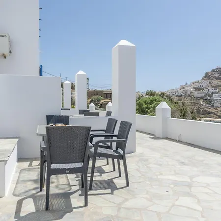 Country House Apartments 3*