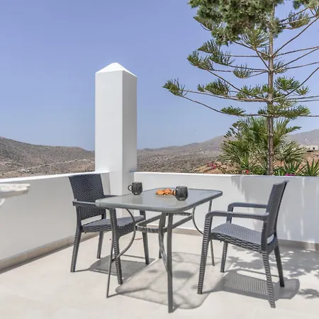 Country House Apartments 3*